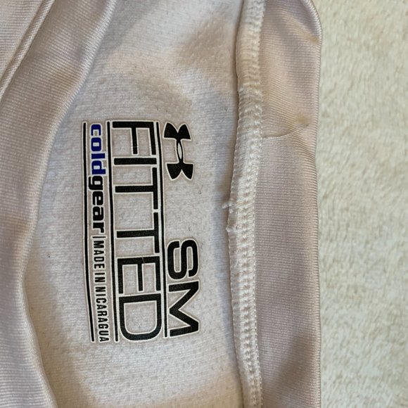 SOLD- Under Armour Cold Gear Fitted Crewneck Longsleeve - Picture 2 of 4